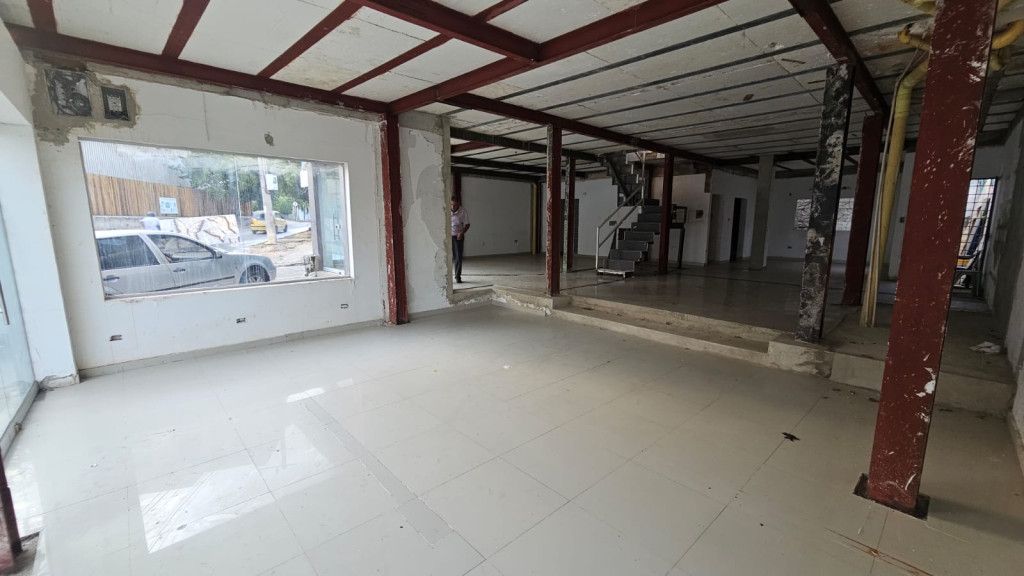 Local en arriendo Atlántico Barranquilla Paraiso 450 m2 Habitaciones 0 Baños 2 Garajes 0 Precio $19000000