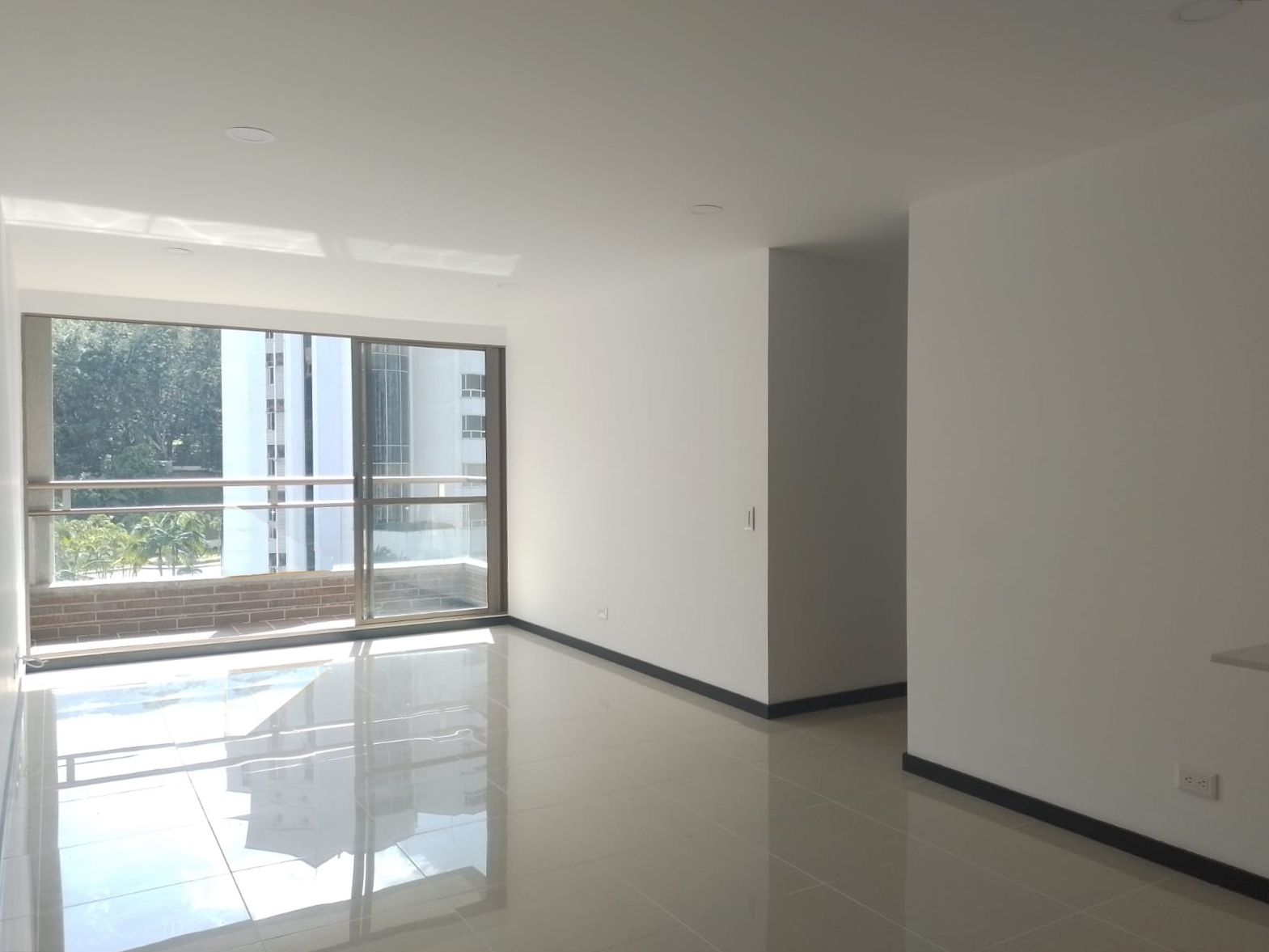 Apartamento en arriendo Antioquia Medellín Los Balsos No 2 79 m2 Habitaciones 3 Baños 2 Garajes 1 Precio $5300000