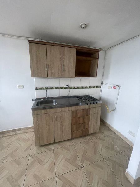 Apartamento en arriendo Antioquia Medellín Ecoparque Cerro El Volador 43 m2 Habitaciones 2 Baños 1 Garajes 0 Precio $1200000