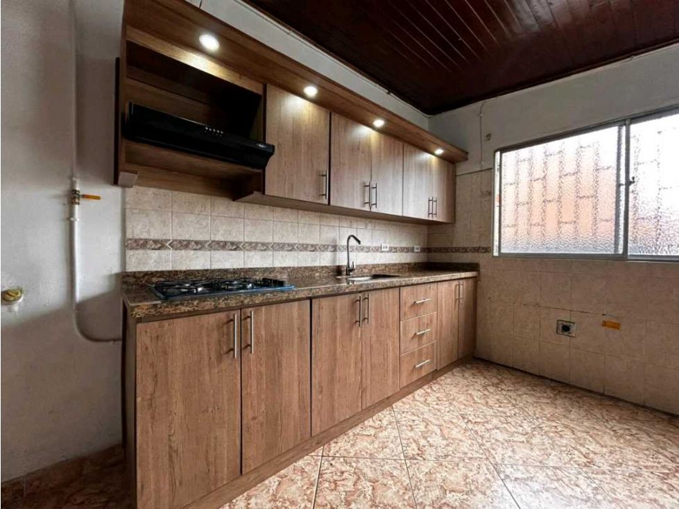 Apartamento en arriendo Antioquia Medellín Francisco Antonio Zea 100 m2 Habitaciones 3 Baños 1 Garajes 0 Precio $1700000