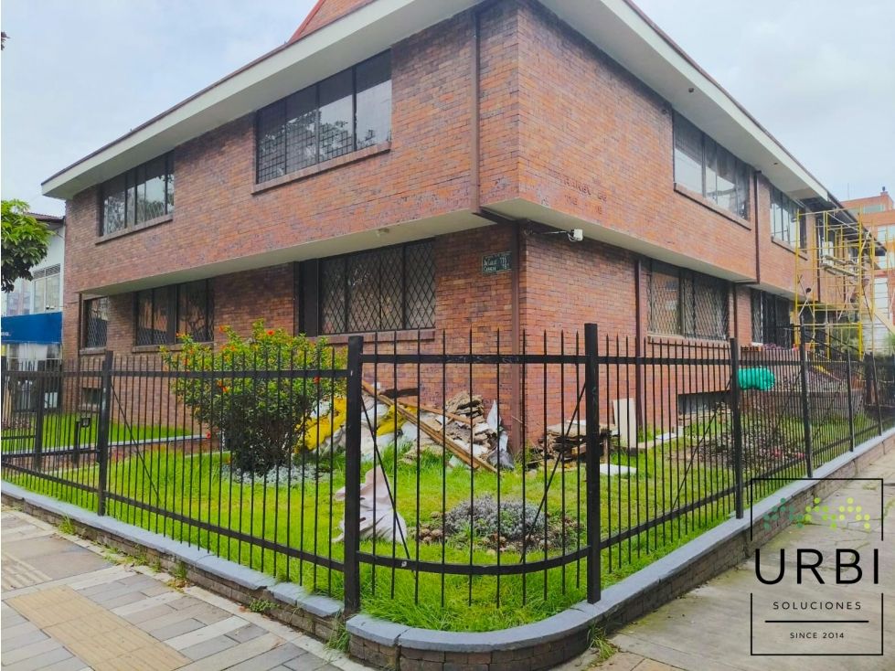 Oficina en arriendo Cundinamarca Bogotá Santa Barbara Occidental 40 m2 Habitaciones 0 Baños 1 Garajes 0 Precio $1800000