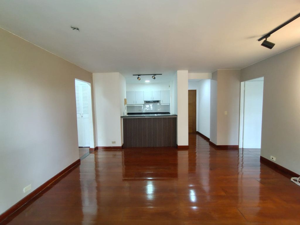 Apartamento en arriendo Antioquia Medellín Patio Bonito 69 m2 Habitaciones 2 Baños 2 Garajes 1 Precio $3800000