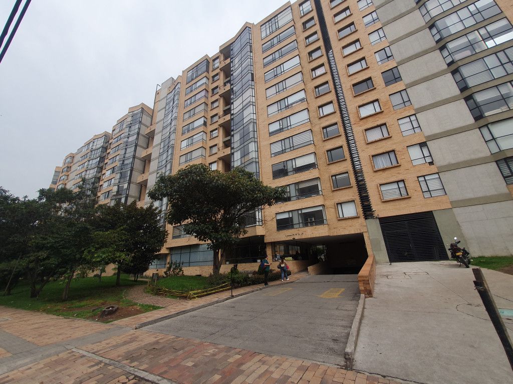 Apartamento en venta Cundinamarca Bogotá Ub Castilla Real 82 m2 Habitaciones 3 Baños 2 Garajes 1 Precio $570000000