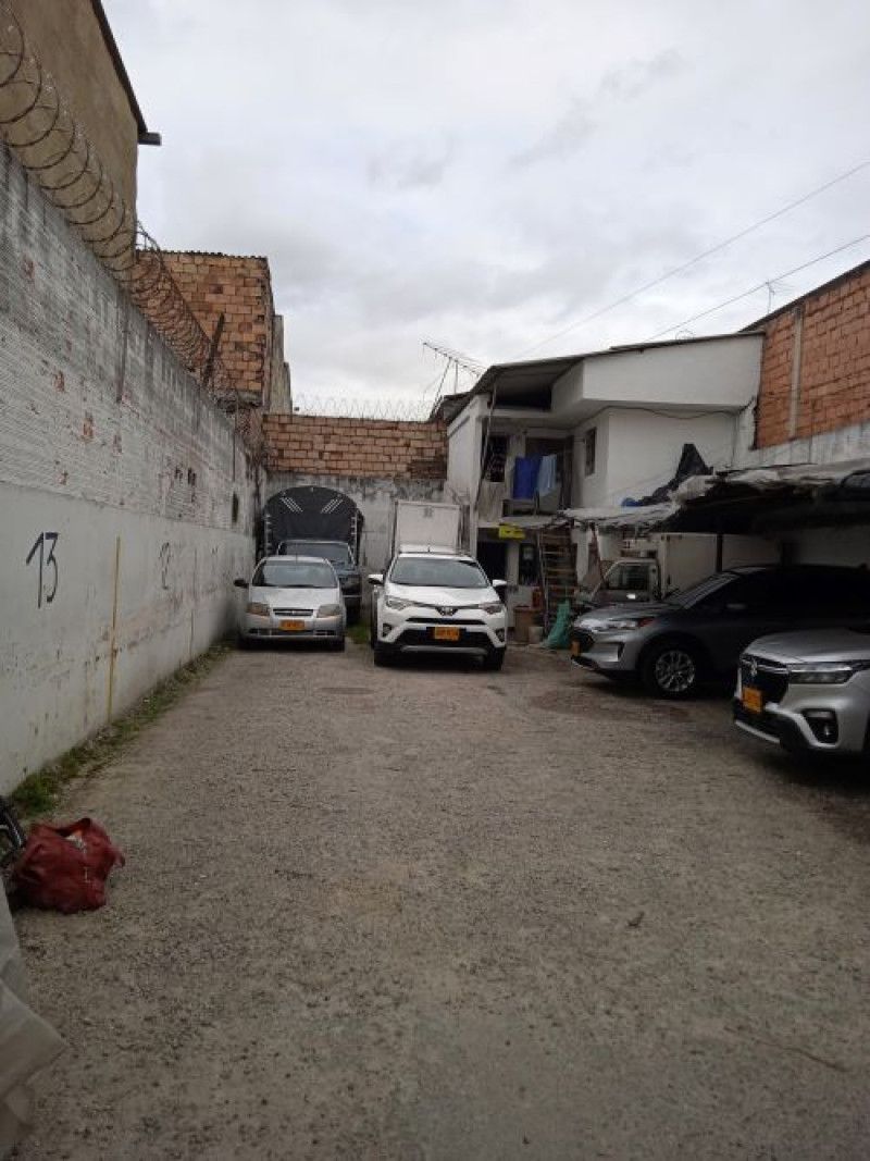 Lote en venta Cundinamarca Bogotá Las Ferias Occidental 350 m2 Habitaciones 0 Baños 1 Garajes 0 Precio $850000000