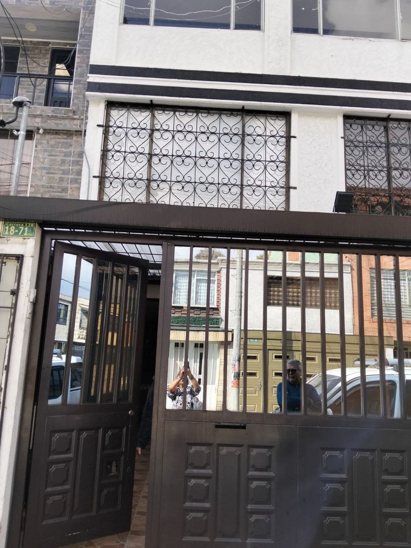 Apartamento en arriendo Cundinamarca Bogotá Ciudad Jardín Sur 80 m2 Habitaciones 2 Baños 1 Garajes 0 Precio $1800000