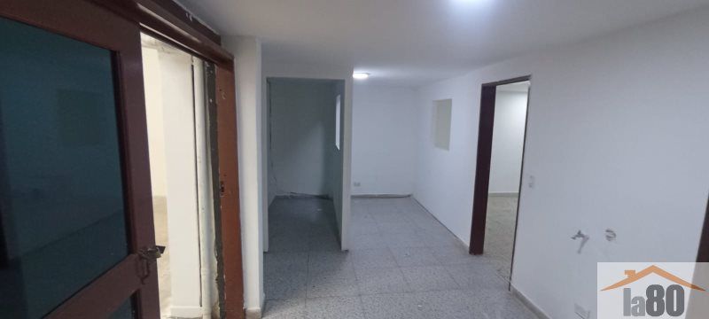 Bodega en arriendo Antioquia Medellín Santa Rosa De Lima 220 m2 Habitaciones 0 Baños 1 Garajes 2 Precio $5600000