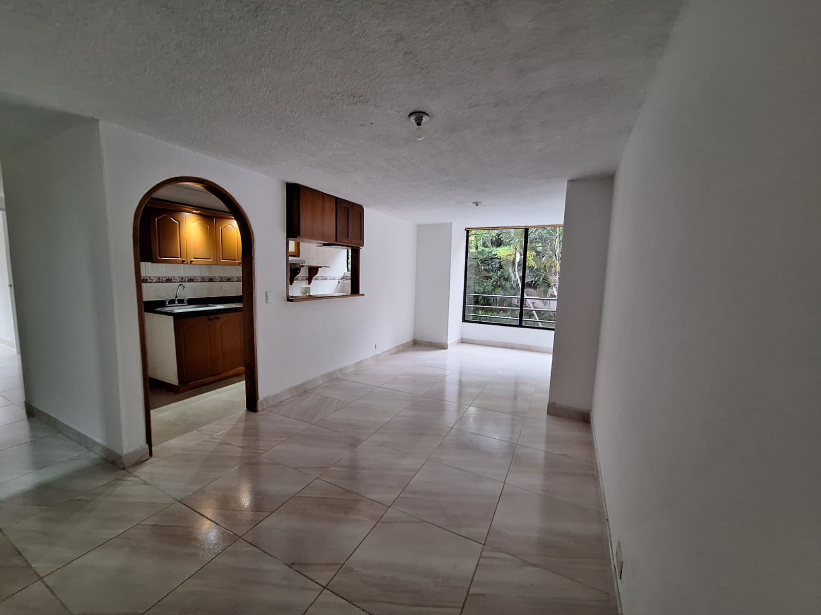 Apartamento en arriendo Antioquia Medellín Castropol 78 m2 Habitaciones 2 Baños 2 Garajes 1 Precio $3200000