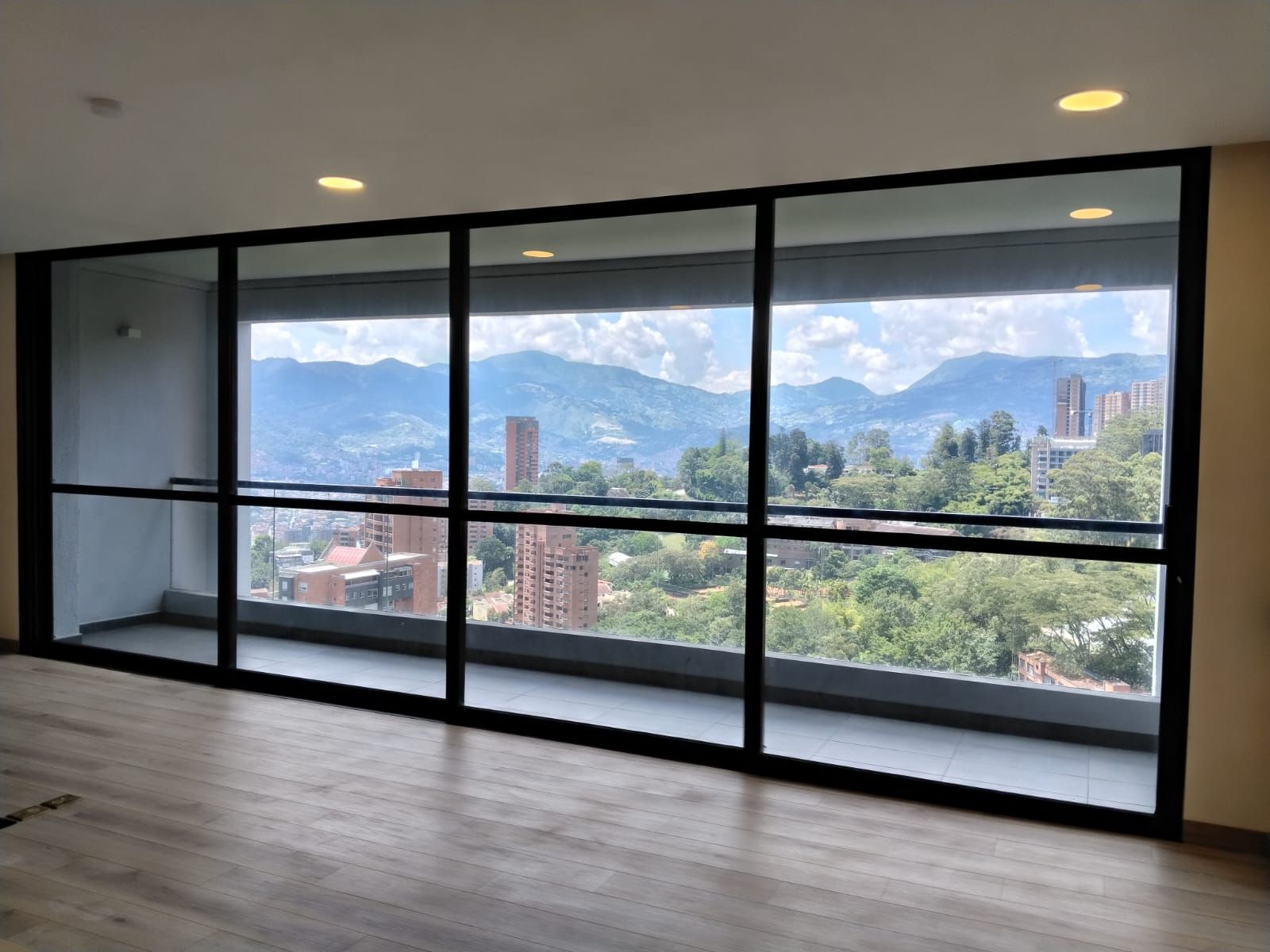 Apartamento en venta Antioquia Medellín Altos Del Poblado 82 m2 Habitaciones 1 Baños 3 Garajes 1 Precio $995000000