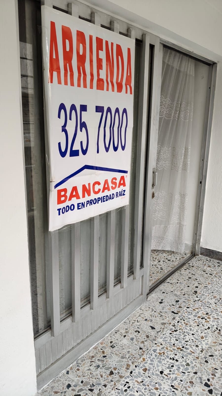 Casa en arriendo Antioquia Medellín Santa Fe 120 m2 Habitaciones 4 Baños 2 Garajes 0 Precio $3000000