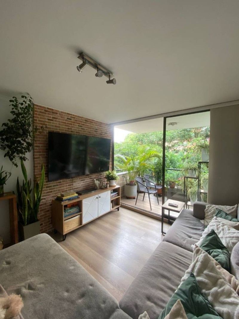 Apartamento en arriendo Antioquia Envigado El Esmeraldal 130 m2 Habitaciones 4 Baños 4 Garajes 1 Precio $6300000