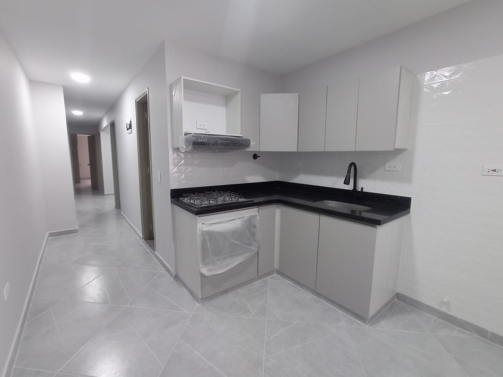 Apartamento en arriendo Antioquia Bello Nazareth 75 m2 Habitaciones 3 Baños 2 Garajes 1 Precio $1900000