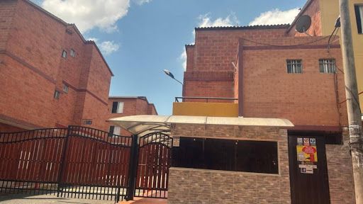 Casa en venta Santander Floridablanca Ub San Angel 95 m2 Habitaciones 3 Baños 2 Garajes 1 Precio $325000000