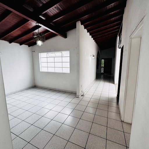 Casa en venta Antioquia Medellín Miravalle 184 m2 Habitaciones 5 Baños 1 Garajes 0 Precio $620000000