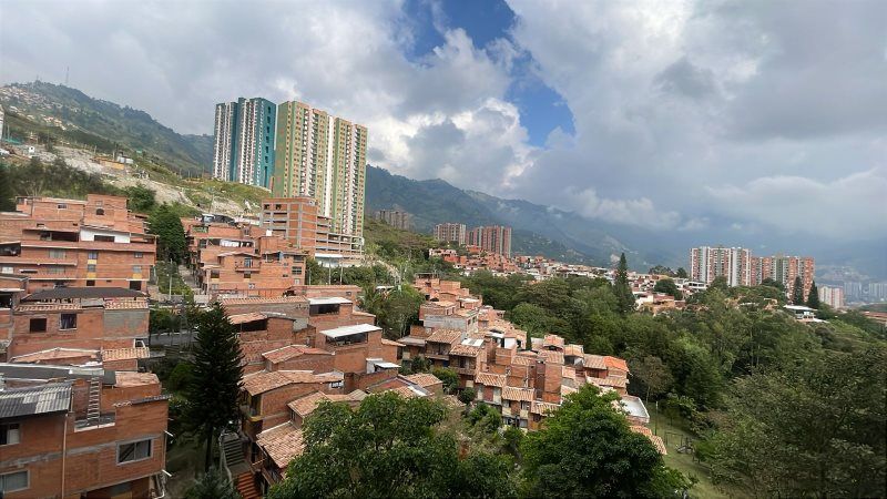 Apartamento en arriendo Antioquia Bello Urbanización San Silvestre 60 m2 Habitaciones 3 Baños 2 Garajes 1 Precio $1650000