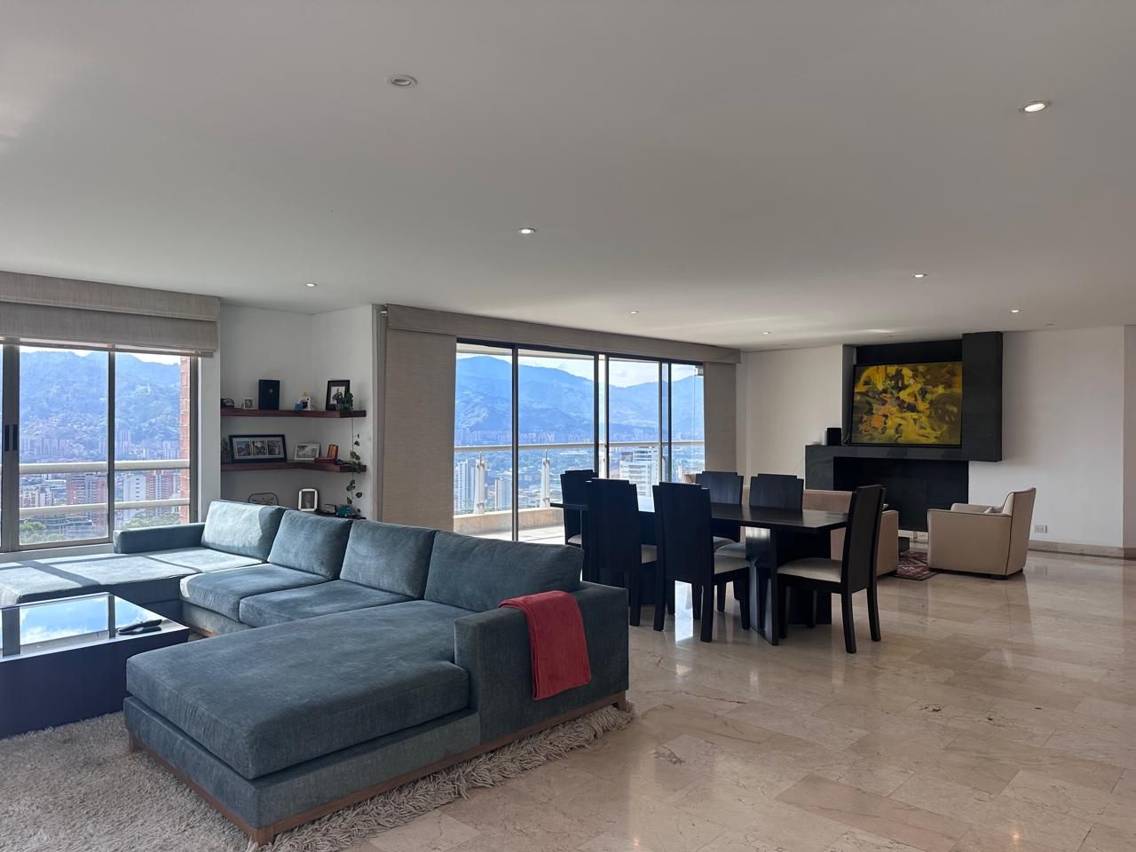 Apartamento en arriendo Antioquia Medellín El Diamante No 2 450 m2 Habitaciones 3 Baños 4 Garajes 3 Precio $12700000