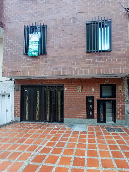 Apartamento en arriendo Antioquia Medellín San Bernardo 70 m2 Habitaciones 2 Baños 2 Garajes 0 Precio $2000000