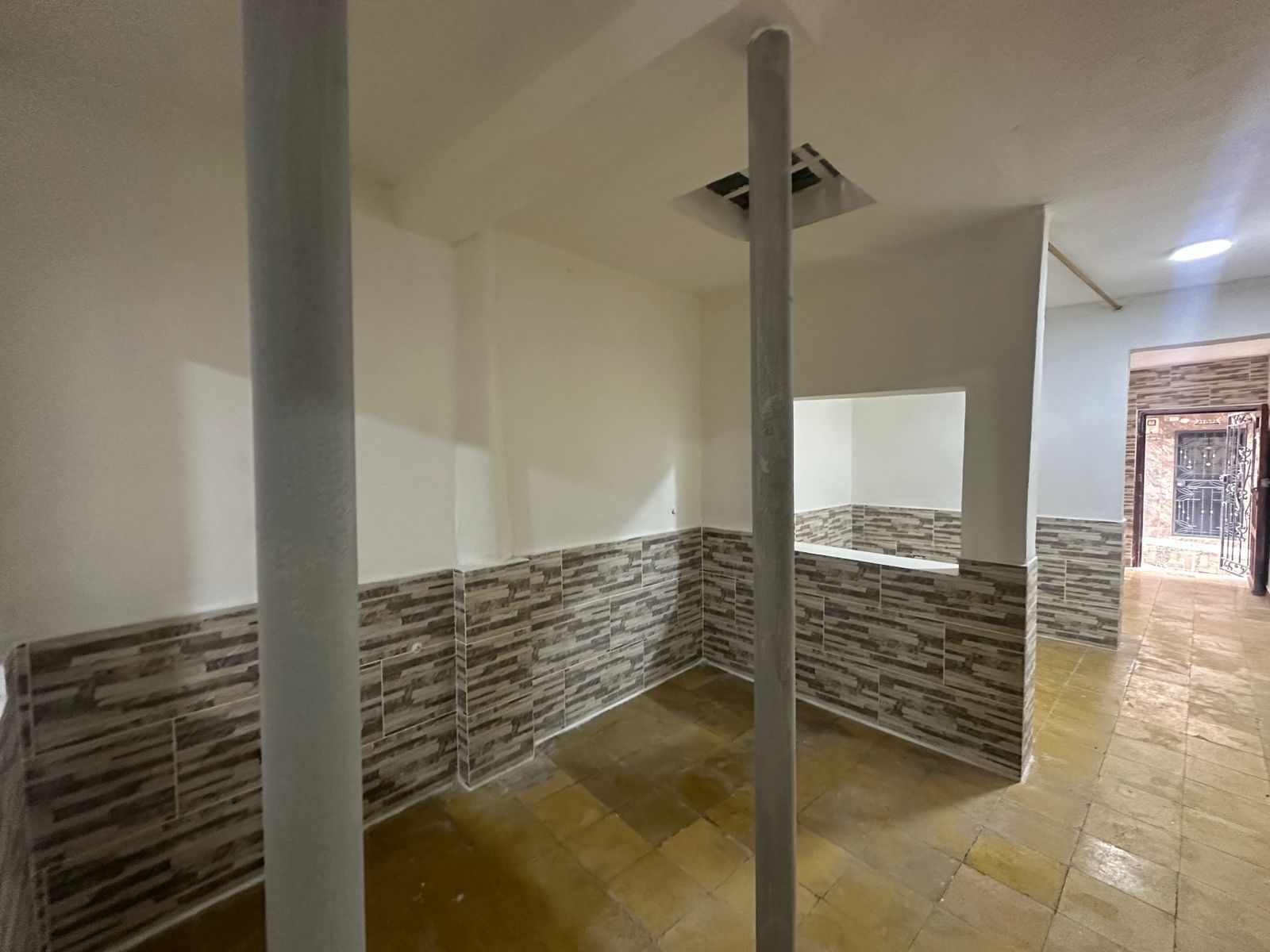 Casa en arriendo Antioquia Medellín Las Mercedes 105 m2 Habitaciones 3 Baños 1 Garajes 0 Precio $2300000