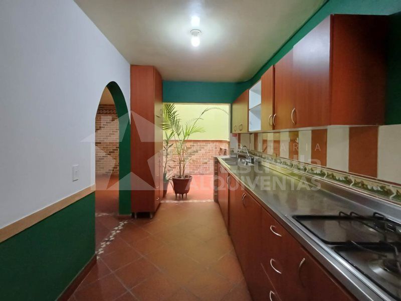 Casa en venta Antioquia Medellín San Antonio De Prado 251 m2 Habitaciones 4 Baños 2 Garajes 1 Precio $580000000