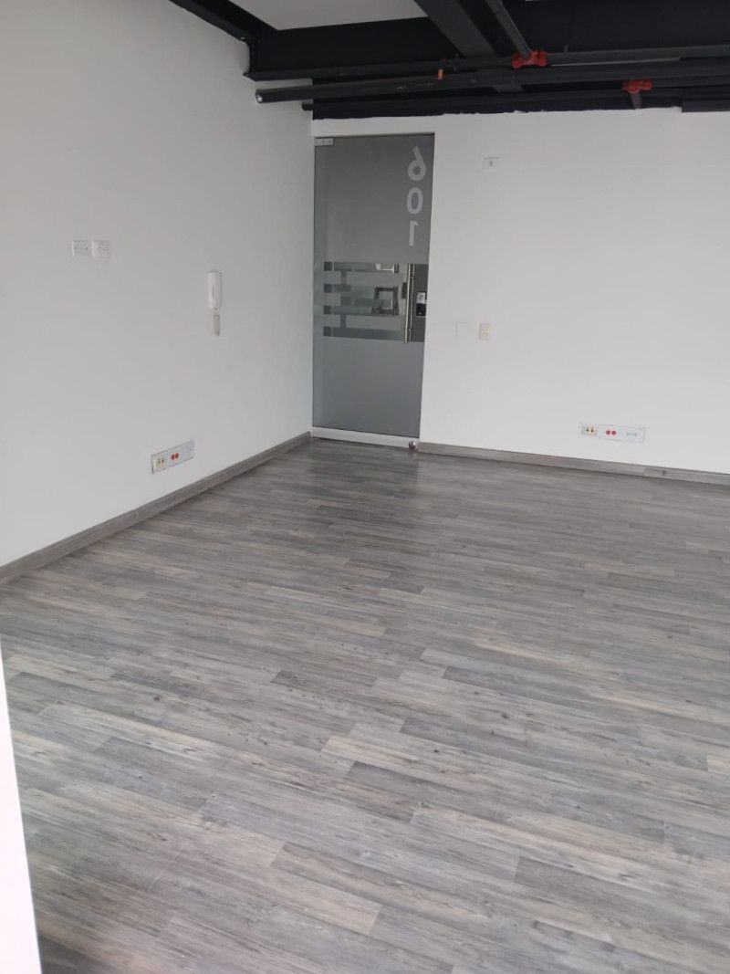 Oficina en arriendo Cundinamarca Bogotá La Castellana 50 m2 Habitaciones 0 Baños 0 Garajes 1 Precio $3890000