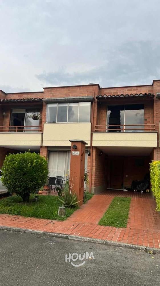 Casa en arriendo Antioquia Envigado San José 151 m2 Habitaciones 3 Baños 3 Garajes 2 Precio $6000000