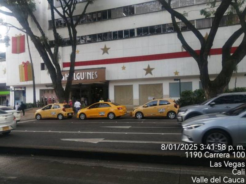 Inmuebles en Remate Oficina en venta Valle Del Cauca Cali Ciudadela Campestre 265 m2 Habitaciones 0 Baños 2 Garajes 0 Precio $2516371200