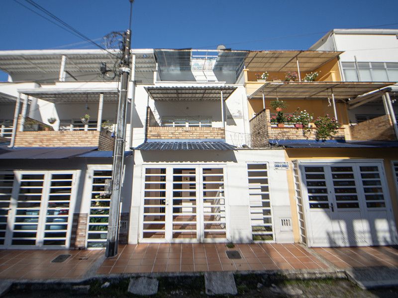 Inmuebles en Remate Casa en venta Meta Villavicencio Recuerdo 154 m2 Habitaciones 3 Baños 3 Garajes 1 Precio $300000000