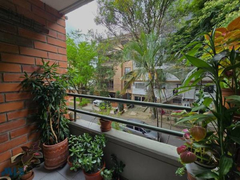 Apartamento en venta Antioquia Medellín Suramericana 93 m2 Habitaciones 3 Baños 2 Garajes 1 Precio $580000000