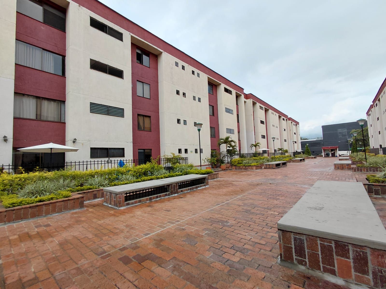 Apartamento en arriendo Valle Del Cauca Cali Quintas De Don Simón 87 m2 Habitaciones 3 Baños 3 Garajes 1 Precio $1700000