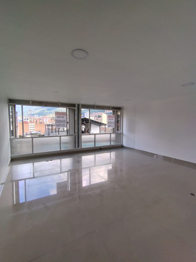Oficina en arriendo Antioquia Medellín La Candelaria 26 m2 Habitaciones 0 Baños 0 Garajes 0 Precio $1750000