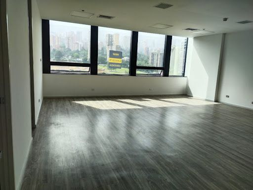 Oficina en arriendo Antioquia Medellín El Castillo 64 m2 Habitaciones 0 Baños 1 Garajes 2 Precio $6800000