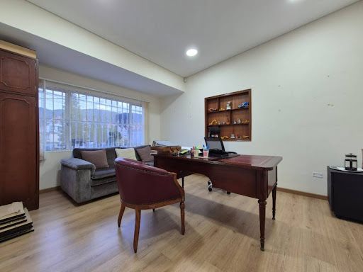 Casa en venta Cundinamarca Bogotá Polo Club 440 m2 Habitaciones 1 Baños 6 Garajes 3 Precio $2300000000