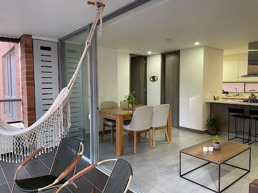 Apartamento en arriendo Antioquia Envigado Loma De Las Brujas 86 m2 Habitaciones 2 Baños 3 Garajes 1 Precio $4800000