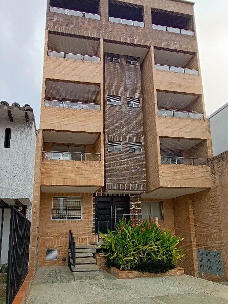 Apartamento en arriendo Antioquia Medellín Fatima 80 m2 Habitaciones 3 Baños 2 Garajes 0 Precio $2700000