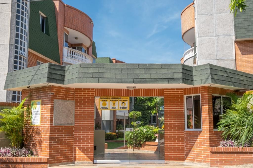 Apartamento en arriendo Atlántico Barranquilla La Luz 203 m2 Habitaciones 3 Baños 5 Garajes 2 Precio $6500000