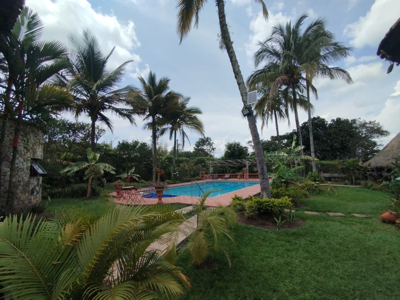 Casa Campestre en venta Risaralda Pereira Jardin De Velez Y Velez 400 m2 Habitaciones 4 Baños 3 Garajes 6 Precio $3500000000