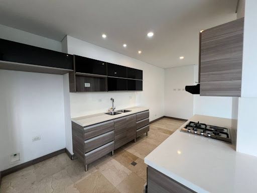 Apartamento en arriendo Antioquia Sabaneta Holanda 118 m2 Habitaciones 3 Baños 3 Garajes 1 Precio $4000000