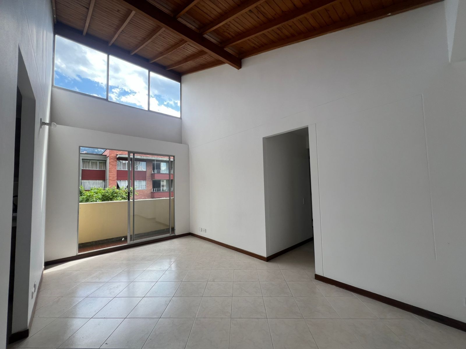 Apartamento en arriendo Antioquia Envigado San José 82 m2 Habitaciones 3 Baños 2 Garajes 1 Precio $3000000