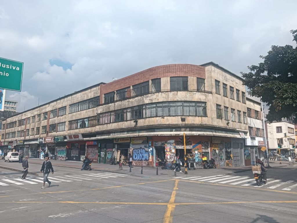 Local en venta Cundinamarca Bogotá La Alameda 35 m2 Habitaciones 0 Baños 1 Garajes 0 Precio $450000000
