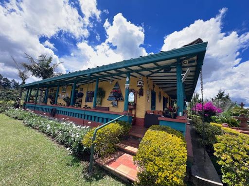 Finca en venta Antioquia Rionegro Rionegro 200 m2 Habitaciones 3 Baños 3 Garajes 6 Precio $1500000000