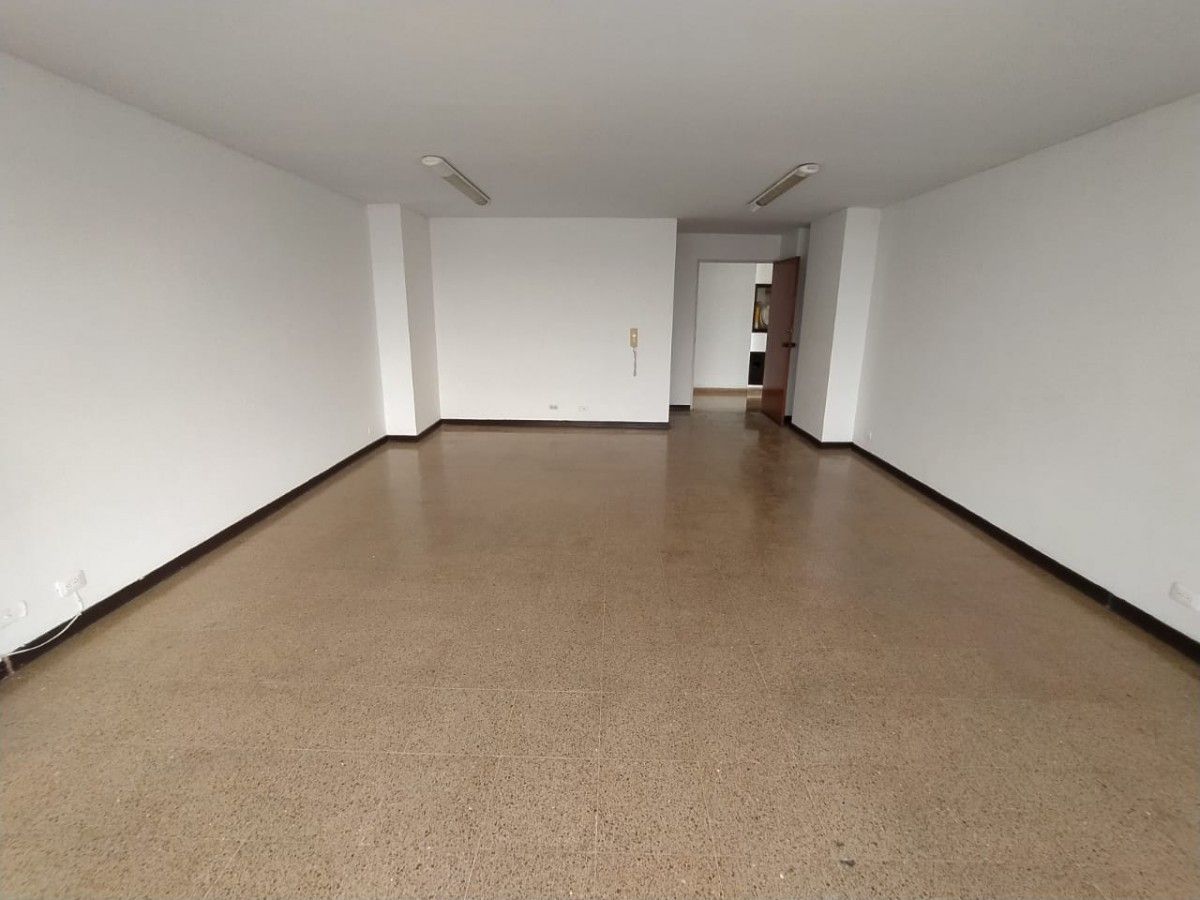 Oficina en arriendo Risaralda Pereira Los Constructores 40 m2 Habitaciones 0 Baños 1 Garajes 1 Precio $1750000