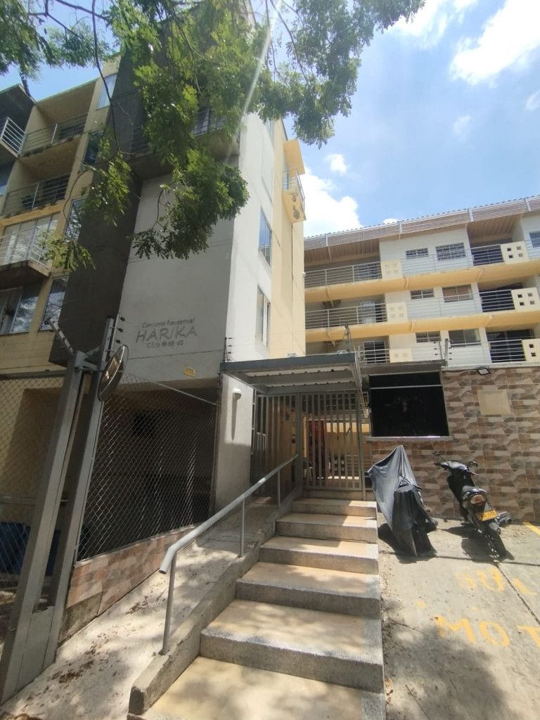 Apartamento en arriendo Valle Del Cauca Cali Los Chorros 65 m2 Habitaciones 3 Baños 2 Garajes 0 Precio $1600000