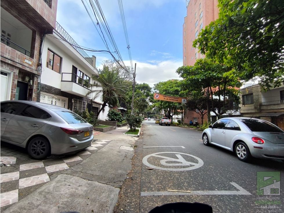 Casa en venta Antioquia Medellín Las Acacias 120 m2 Habitaciones 3 Baños 2 Garajes 1 Precio $700000000