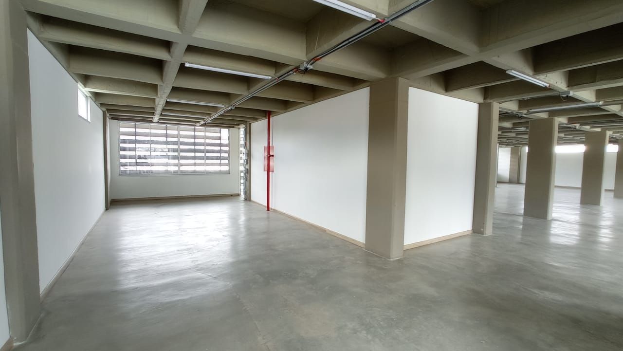 Oficina en arriendo Antioquia Itagüí La Esmeralda 200 m2 Habitaciones 0 Baños 3 Garajes 1 Precio $8900000