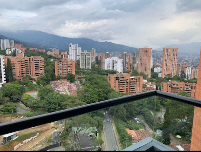 Apartaestudio en arriendo Antioquia Medellín El Poblado 60 m2 Habitaciones 1 Baños 2 Garajes 0 Precio $4000000