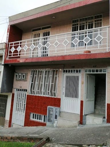 Casa en venta Risaralda Pereira La Esperanza 360 m2 Habitaciones 9 Baños 3 Garajes 0 Precio $670000000