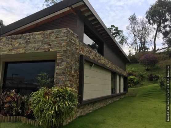Finca en venta Antioquia Envigado La Orquídea 1707 m2 Habitaciones 3 Baños 3 Garajes 1 Precio $3600000000