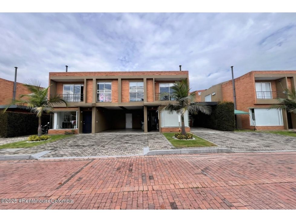 Casa en venta Cundinamarca Cajicá Cn Campestre El Cencerro 196 m2 Habitaciones 3 Baños 3 Garajes 4 Precio $899000000