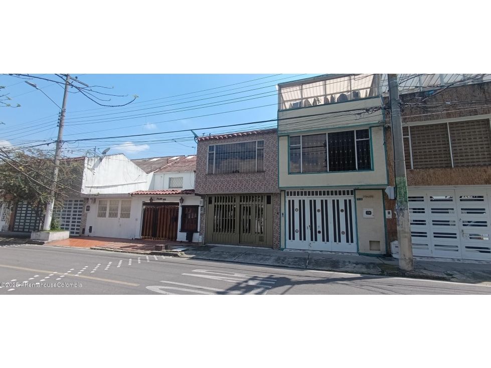 Casa en venta Cundinamarca Bogotá Villa Alsacia 2 180 m2 Habitaciones 4 Baños 3 Garajes 2 Precio $640000000