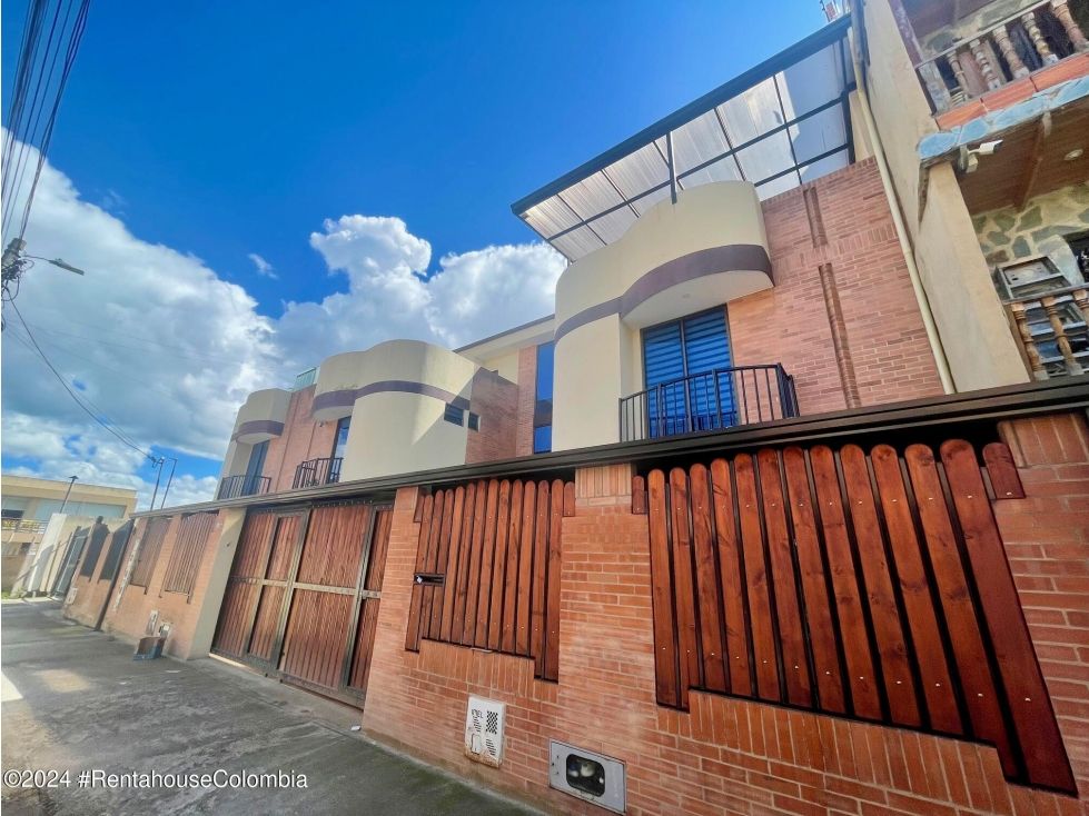 Casa en venta Cundinamarca Cajicá Vda Canelon 145 m2 Habitaciones 4 Baños 4 Garajes 2 Precio $580000000