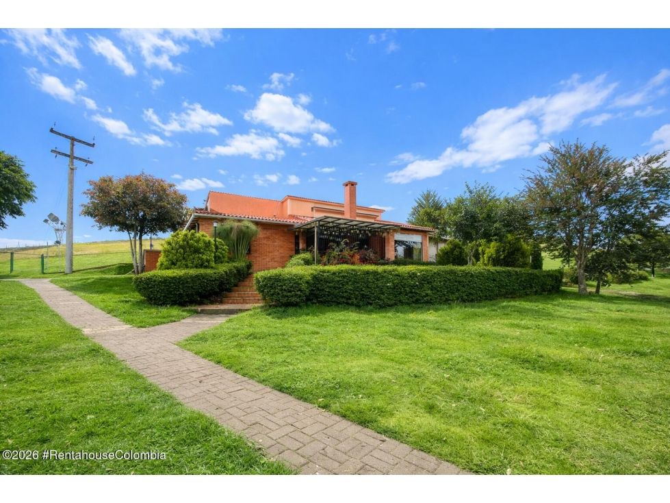Casa en venta Cundinamarca La Calera La Calera 400 m2 Habitaciones 3 Baños 4 Garajes 2 Precio $3500000000